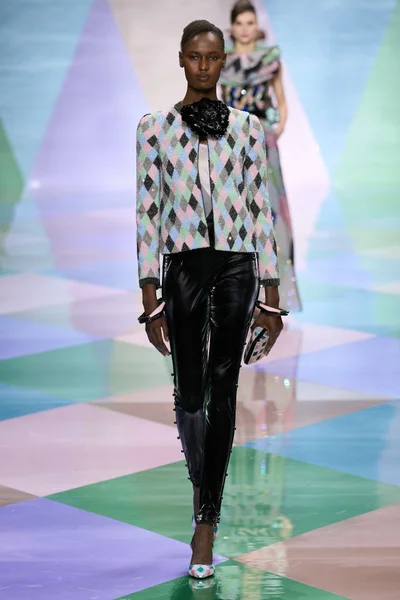 Look 54